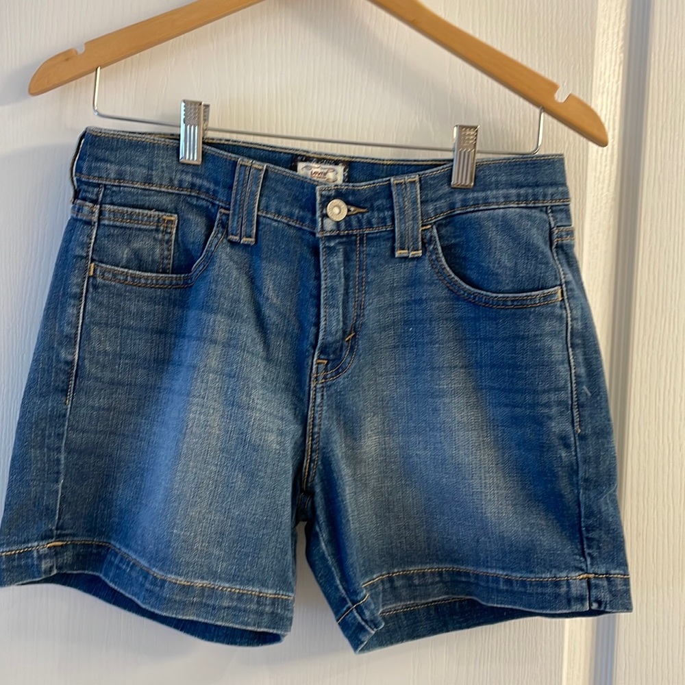 Levi’s shorts 6